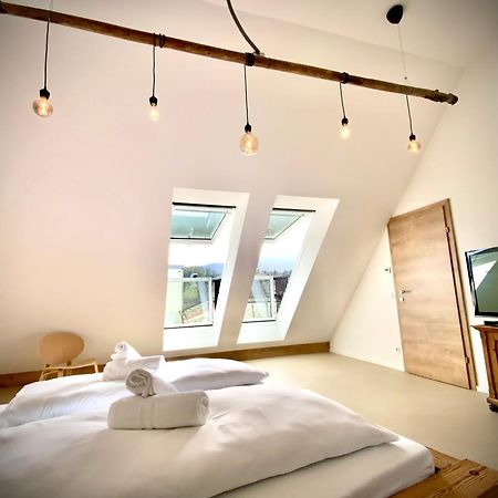Waterfront - Urbane Eleganz Am Bachufer Apartment Филах Екстериор снимка