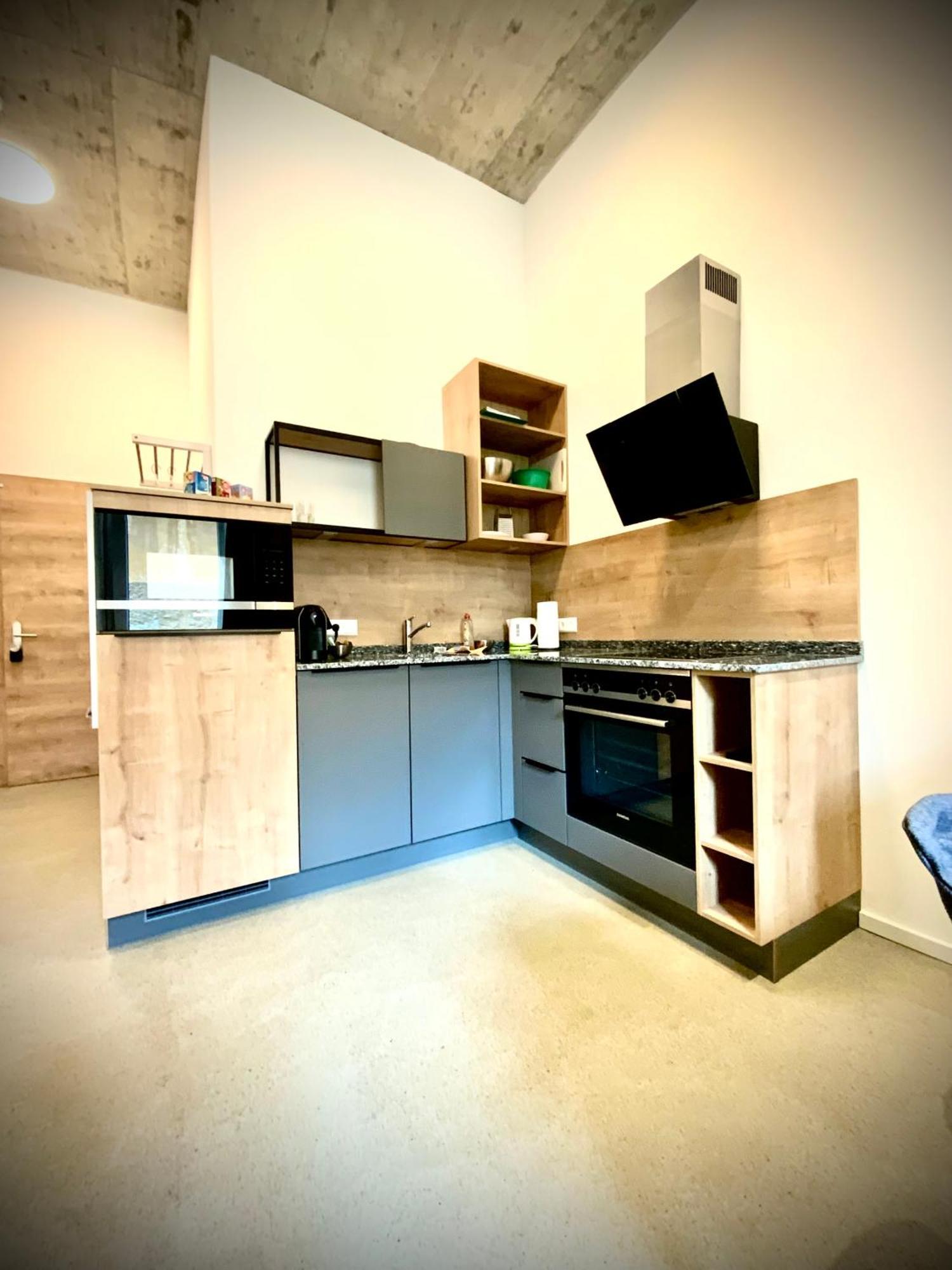 Waterfront - Urbane Eleganz Am Bachufer Apartment Филах Екстериор снимка